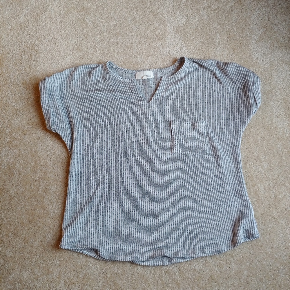 Dept 222 gray and silver pocket t-shirt sweater